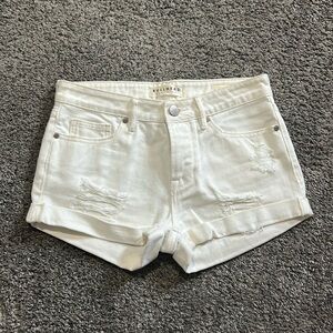 PacSun Bullhead Girlfriend button fly white denim Jean shorts, size 25